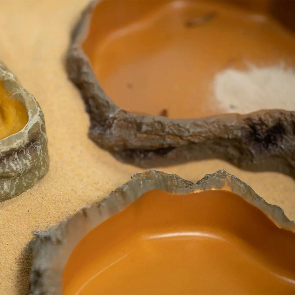 1PC Reptile Water Bowls Terrarium Plate Reptile Feeder Amphibian Feeding Bowl for Frog Chameleon Tortoise Bearded Dragon Turtle