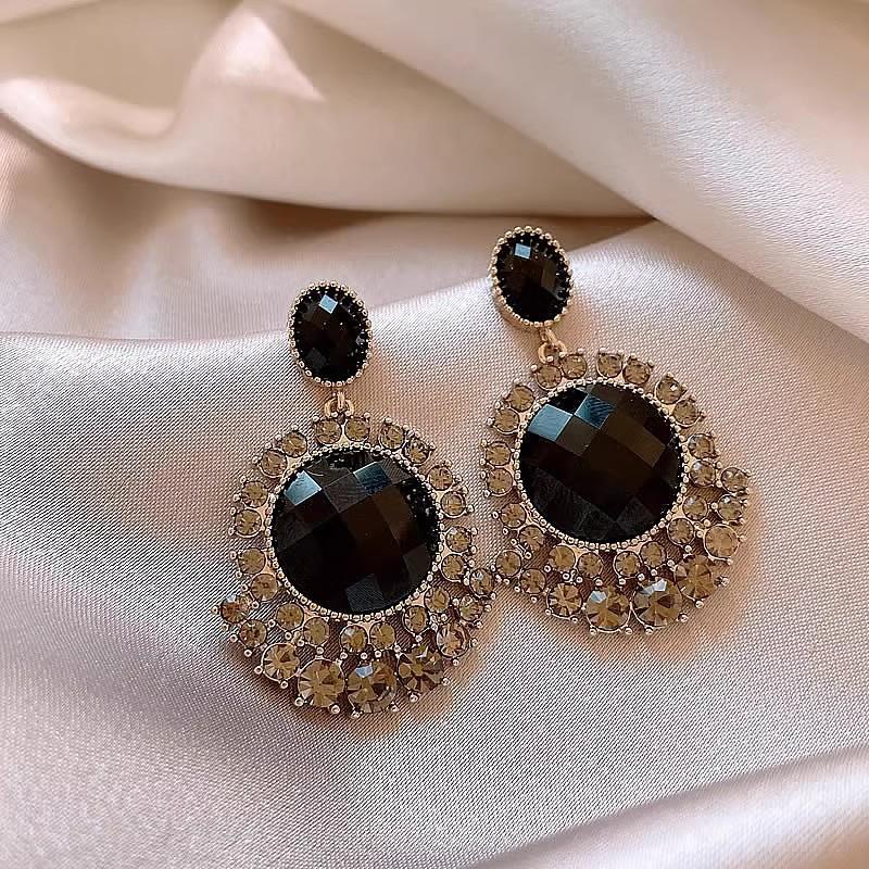 Silver Needle Fashion High-end Sense Diamond-set Black Earrings Niche Versatile Temperament Earrings Light Luxury High-quality Earrings