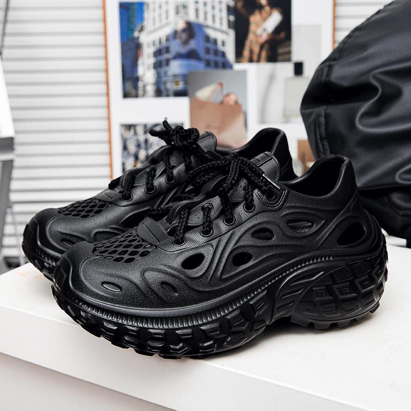 Fashion New High-end texture women's hole shoes for summer outdoor travel men's sandals indoor non-slip breathable soft-soled slippers