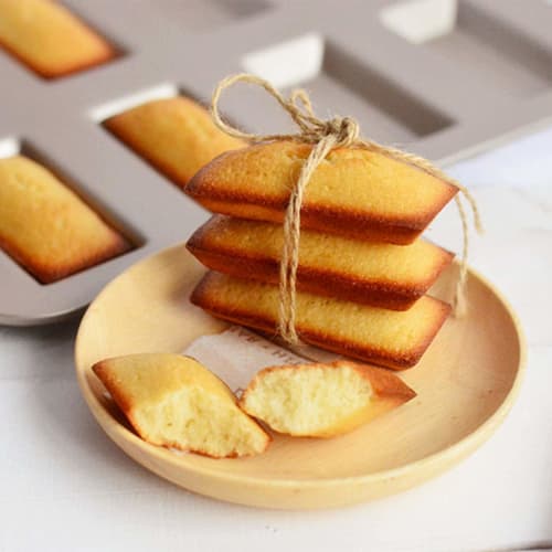CHEFMADE Financier Mold (Financier) - 8-Cavity Cake Mold, Non-Stick, Valentine's Day Gift