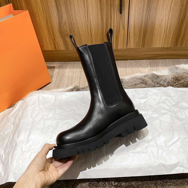Martin Boots Women Autumn Winter Fleece British Medium Tube Platform Chelsea Boots Large Size Comfortable Warm