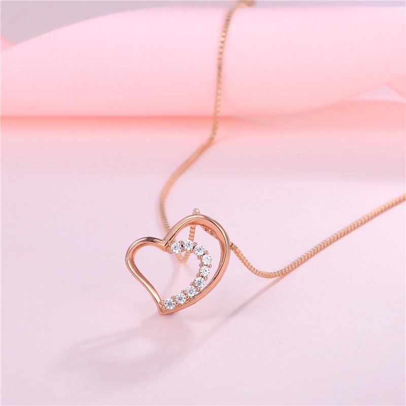 Stylish Rose Gold Heart-Shape Necklace Simple Clavicle Pendant Ornament Festival Birthday Gift