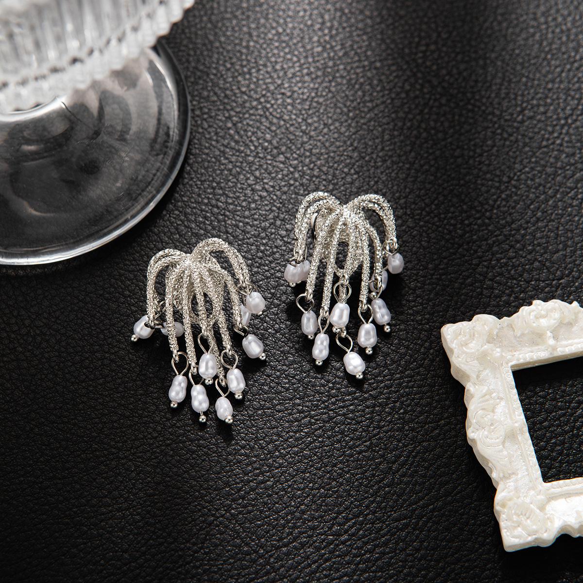 

Female Fashion Versatile Temperament High-end Earrings 1 pair of earrings срібний