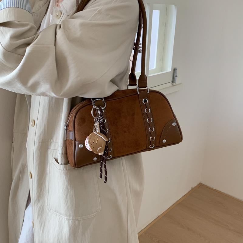 Fashion Versatile Boston Bag 2025 Niche Design Korean Version Ins Simple High-end Shoulder Bag Commuter Retro