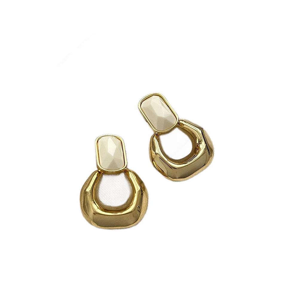 Elegant Gold Geometric Earrings for Women: High-End, Fashionable, Versatile Face-Slimming Ear Cuff