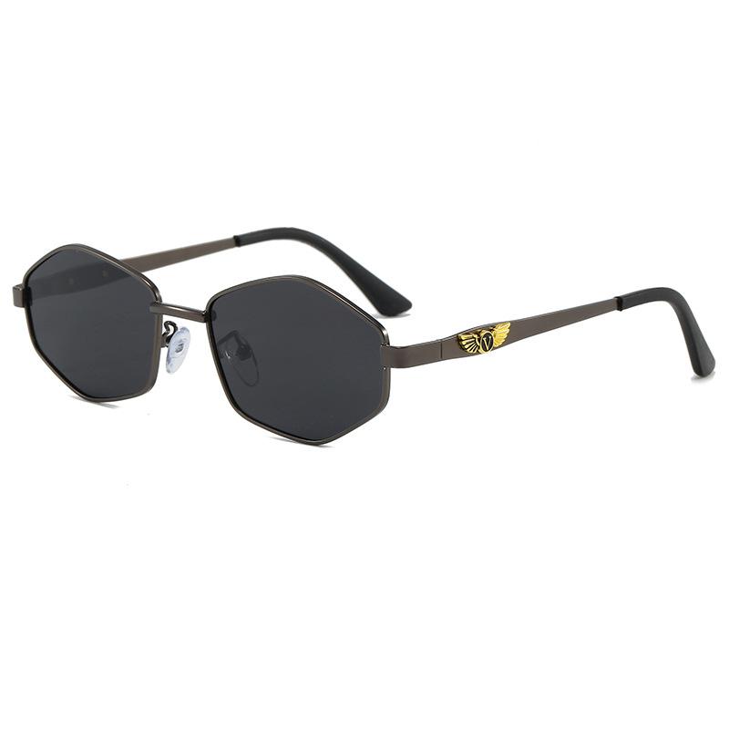 Trendy and fashionable men's polarized metal sunglasses polygonal frames personalized versatile anti-ultraviolet sunglasses European and American