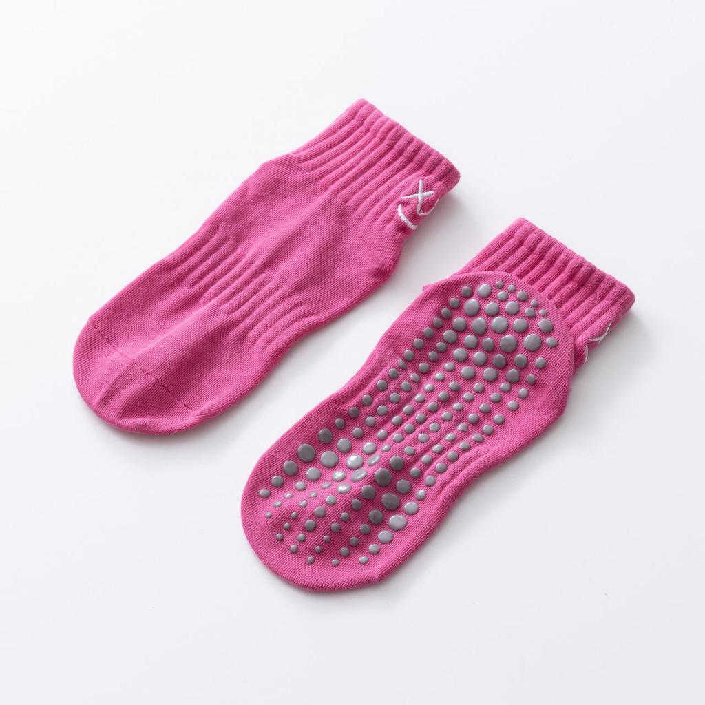 2024 Spring/Summer New Embroidered Yoga Socks for Women Breathable Non Slip Simple Versatile Floor Socks Sports and Fitness Socks