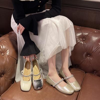 Belles chaussures plates argentées pour femmes, nouvelles chaussures d'été à jupe Mary Jane, petites chaussures en cuir, chaussures de soirée