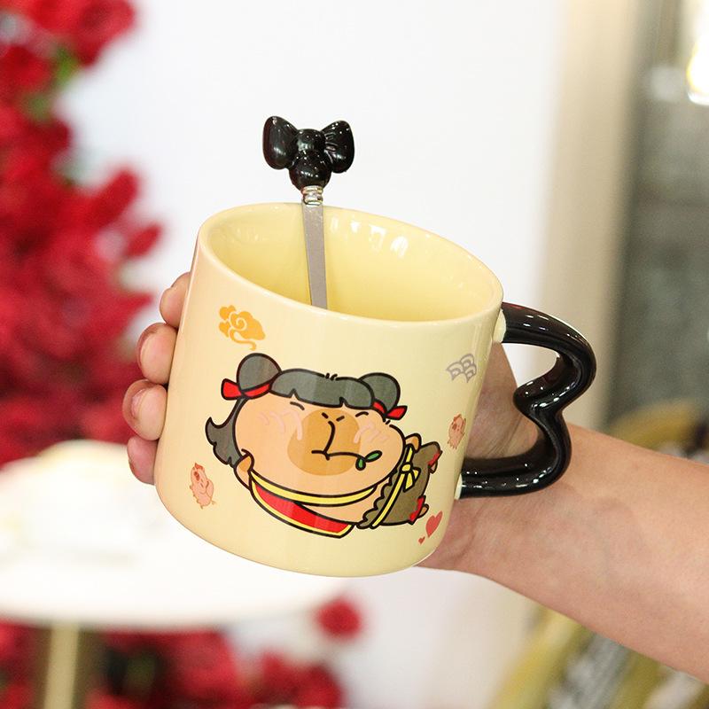 Kreativ och intressant Nezha-mugg med lock och sked med högt värde Hushållskoppar Söta keramiska koppar Vattenkopp Presentförpackningsset