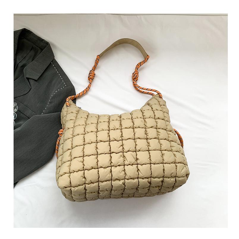 IELGY Diamond Embroidery Thread Cloud Bag Down Padded Jacket Bag Niche Pleated One-Shoulder Korean Version Cross-Body Large-Capac