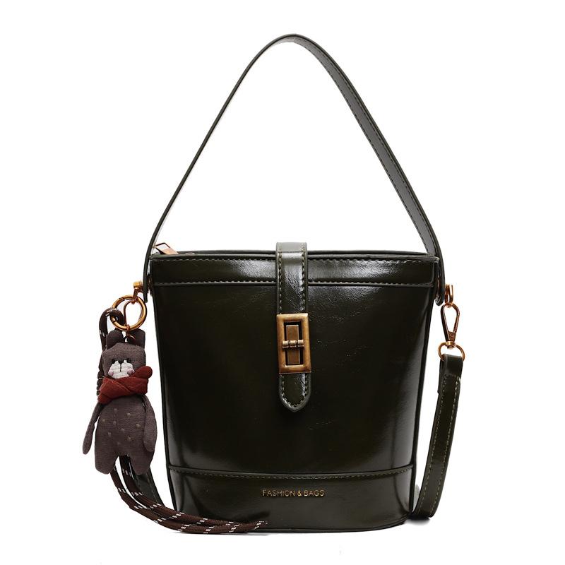 Fashion oil wax leather high texture hand carry bucket bag women's light luxury commuter messenger bag