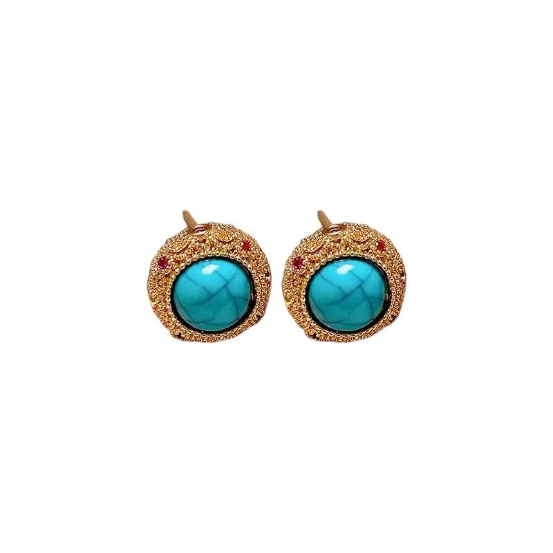 Female Niche Versatile Retro High-end Fashion Earrings