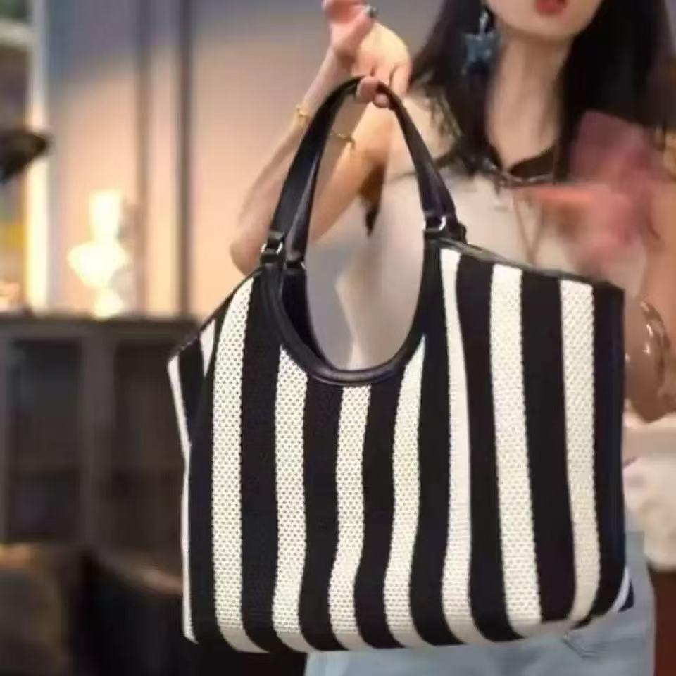 2025 Women s Trendy Woven Vegetable Basket Tote - Casual Vacation & Commute Shoulder Bag Bag + Shoulder Strap (No Decorations) чёрный