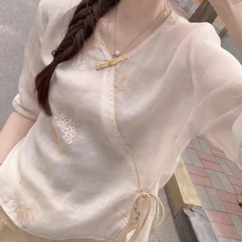 2025 Summer Summer Models, Thin Outer V-neck Embroidered Shirt, Women's Outer Wear Short-sleeved Top