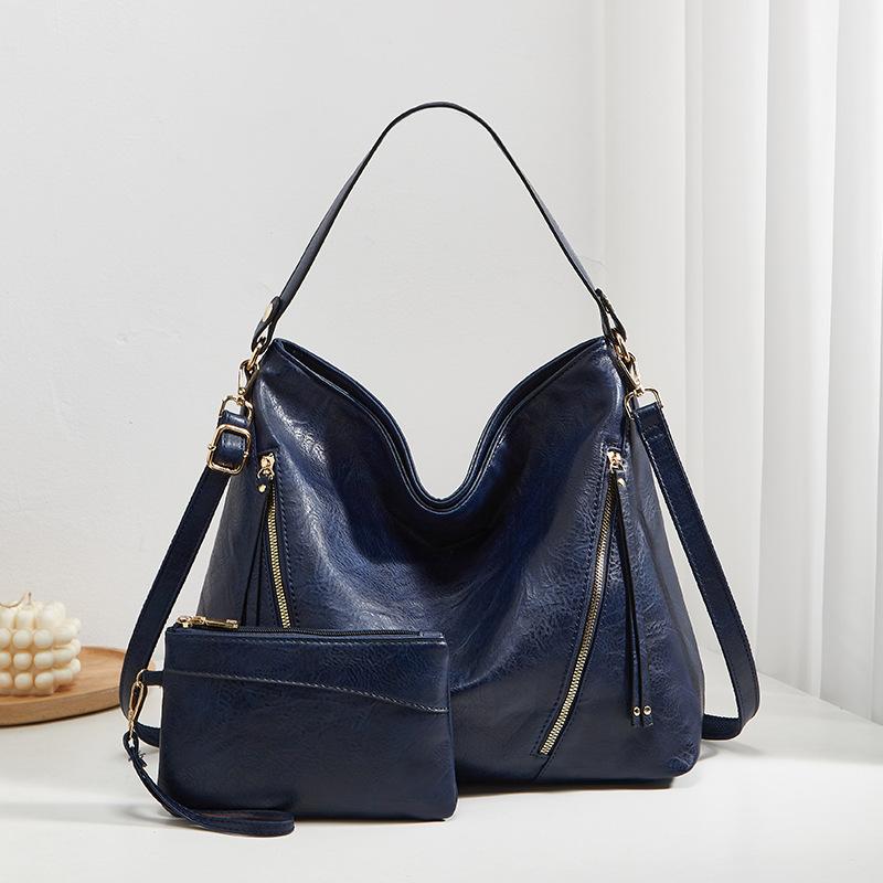 Underarm Bag with A Large Capacity, Featuring A Diagonal Crossbody Style, Suitable for Petite Mother-daughter Pairs.