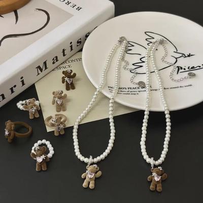 Słodka Księżniczka Flokowany Miś Naszyjnik z Pereł i Pierścionek Zestaw z Różowym Cyrkoniem