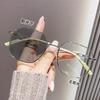 Women's Large Frame Photochromic Anti-Blue Light Myopia Glasses