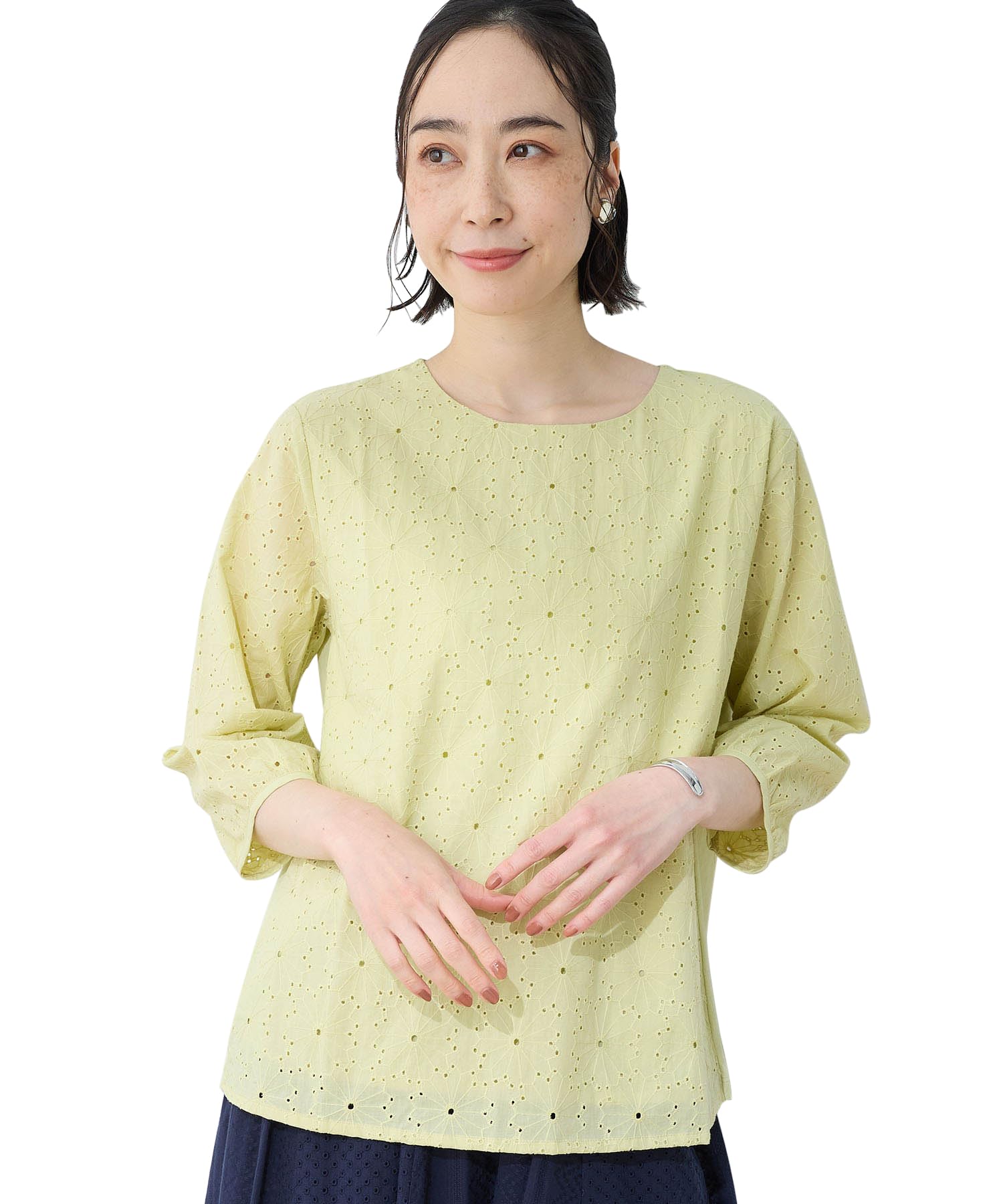 

DECOY Embroidered Size Size L Women s T-Shirt, 491171, Yellow,