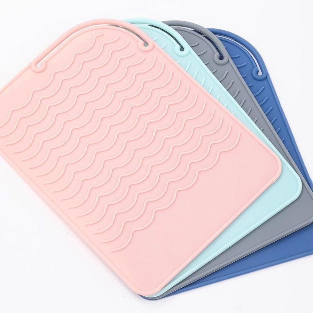 Portable Heat Resistant Mat Travling Protects Countertops Anti Scald Pads Non-Slip Silicone Pad