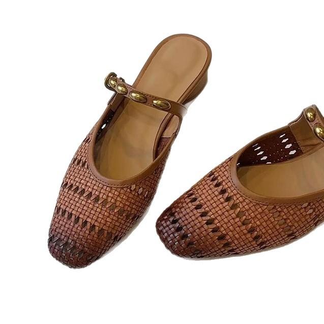 Soft Leather Edition~ Gentle Versatile Coarse Heel Woven Baotou Shoes Women's French Metal One-word Belt Hollow Breathable Semi-Slippers