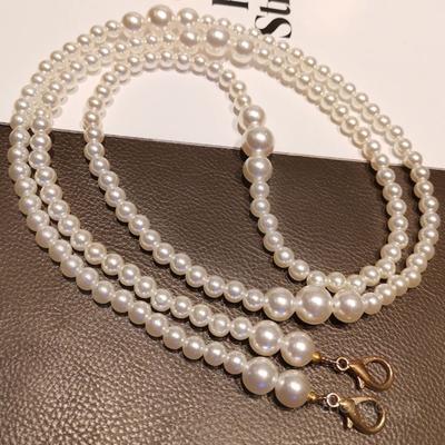 New Pearl Necklace Chain For Women Handmade String Pearl Necklace With Metal Round Clasp Crossbody Phone Strap