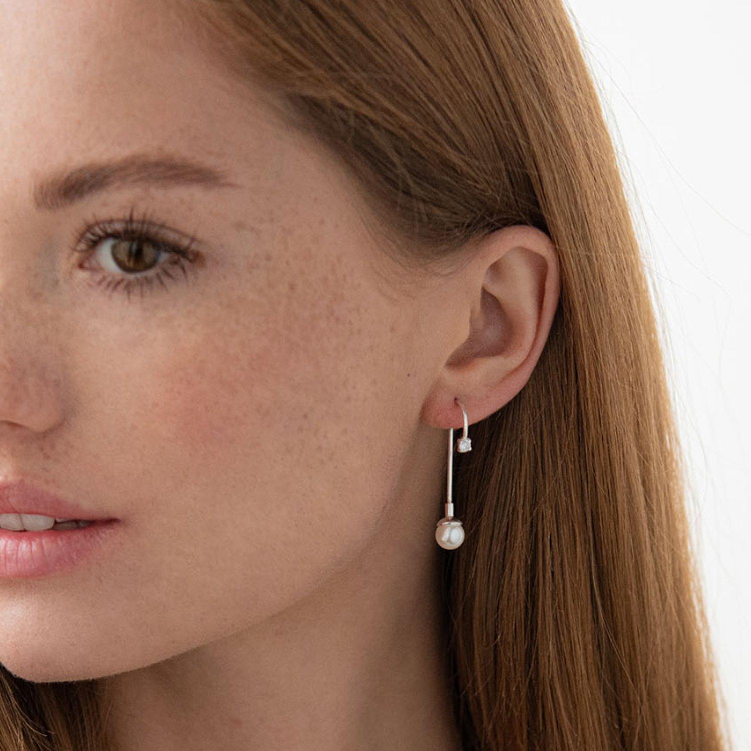 

Срібні сережки жіночі (фіаніт, спокуса. Перли) Oniks 3.7 cm срібний