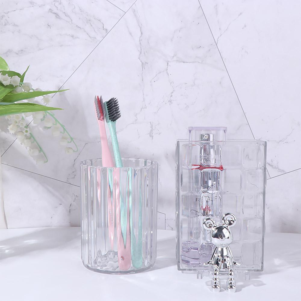 Minimalist Wall-Mounted Toothbrush Holder Plastic Toothbrush Cup Holder Mouthwash Cup Set  for Home