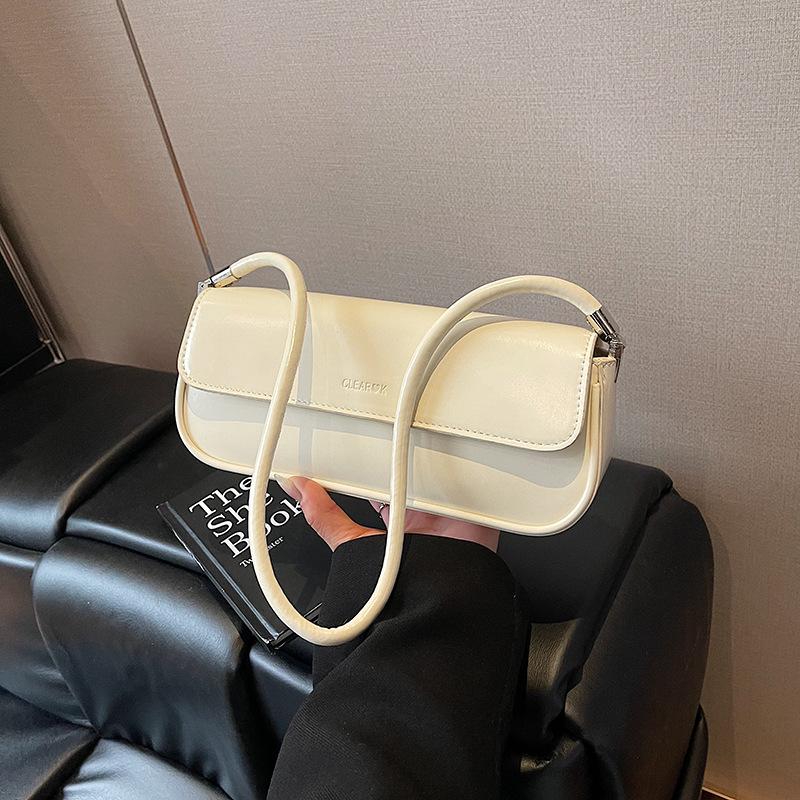 Spring and Summer Popular Popular Small Bag Women's 2025 New Fashion Versatile Messenger Bag Super Fire Shoulder Armpit Bag