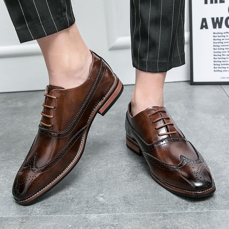 New British Gentleman Fashion Lace Up Brogues Oxford Shoes Black Brown Designer Formal Wedding Prom Dress Homecoming Footwear