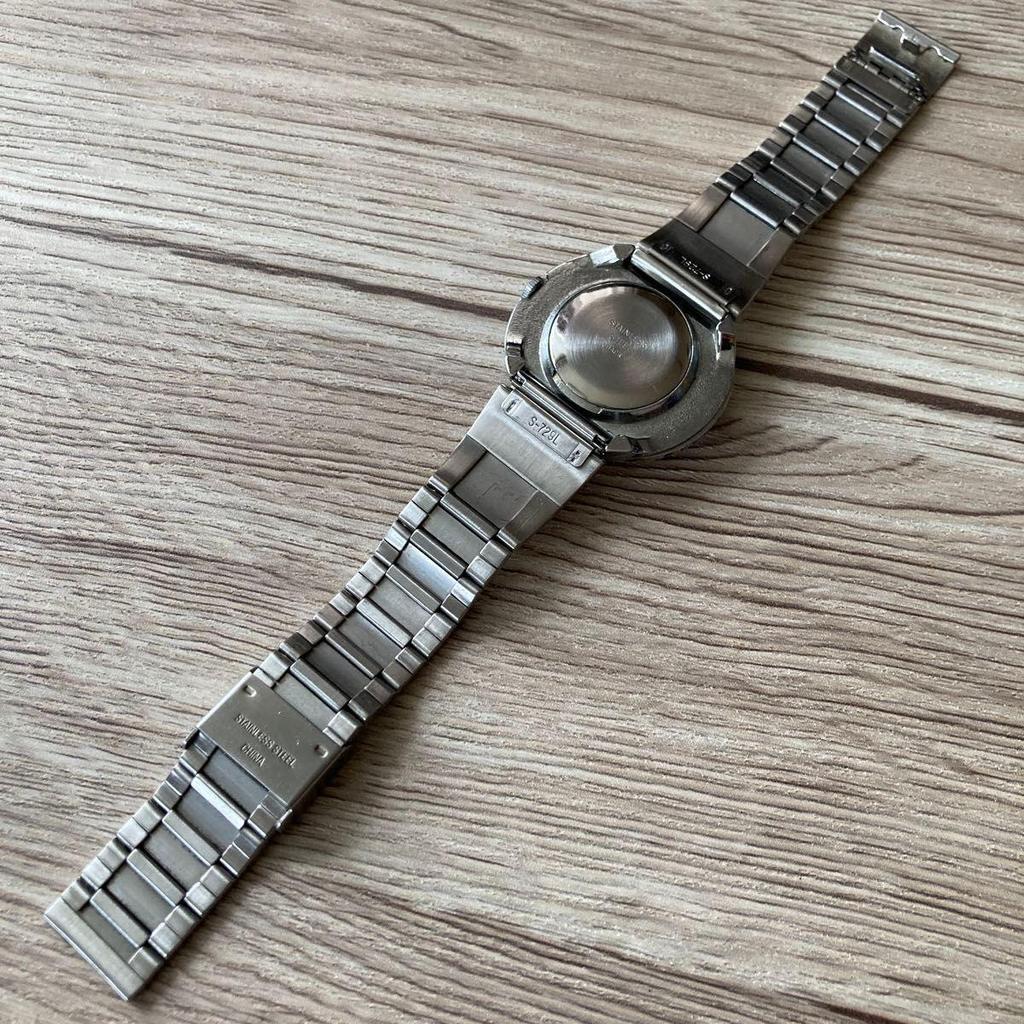 Used TIMEX hand-wound analog wristwatch