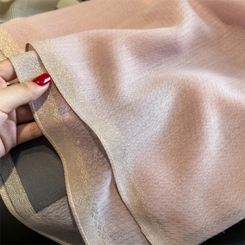 Luksuriøst skinnende blondeskjerf Silke Dame Hijab Myke ullsjal og omslag Stor blomst Tynne skjerf Foulard Kvinne Bufanda Ny