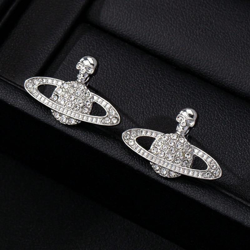 1 Pair Fashionable Creative Personalized Rhinestone Skull, Flower & Planet Stud Earrings For Ladies, Stylish For Daily Commuting And Versatile Wear
