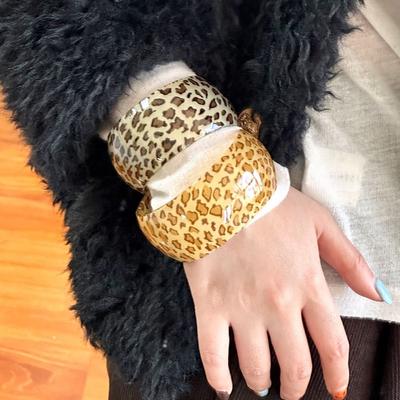 Fashionable Wide Open Bangle Europe American Style Leopard Print Cuff Bangles Resin Bangle  Women