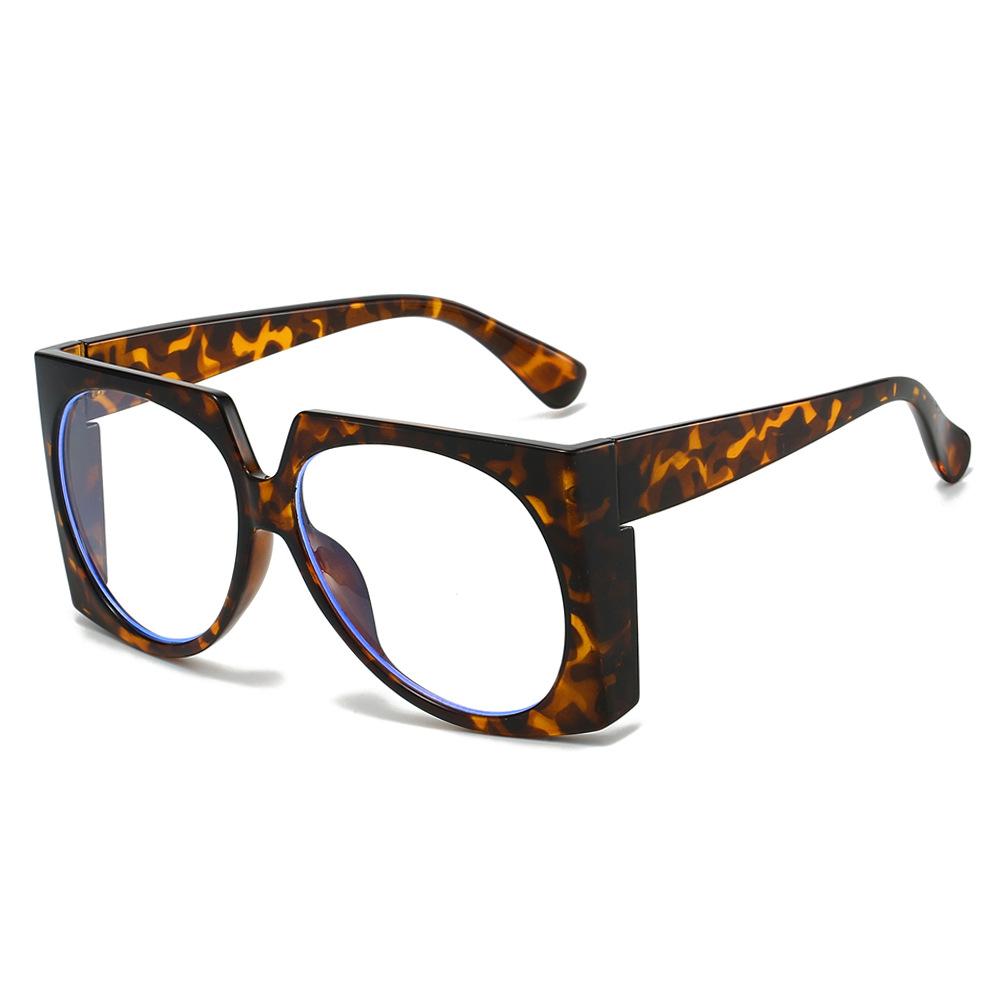 Y2K Vintage Oversized Sunglasses Women Men Punk Big Frame Luxury Designer Shades UV400 Protection Trendy