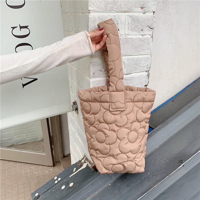 111 candy color sweet quilted flower bucket bag snack walking hand carrying small bag student girl
