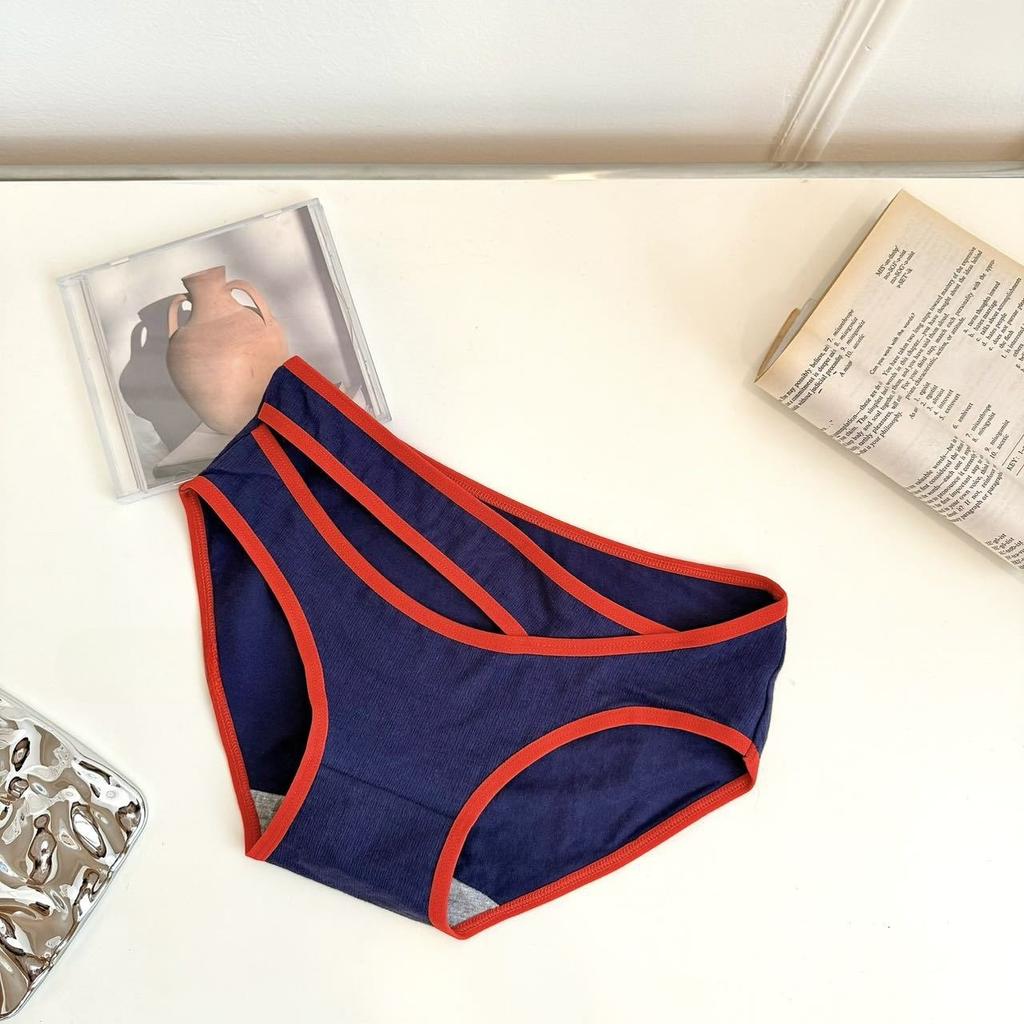 Female Spring and Autumn Sweet Pure Hollow Breathable Comfortable Cotton Crotch Triangle Briefs