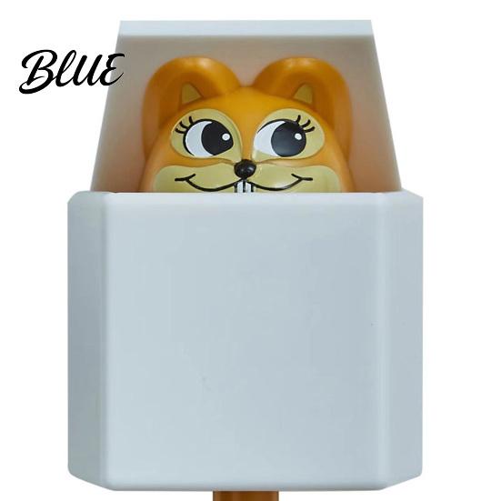 Plastic Wall Storage Key Hanger Adhesive Retractable Hook Hooks Squirrel Cartoon Animal Decompression Decor Decorative No Drilling Hook for