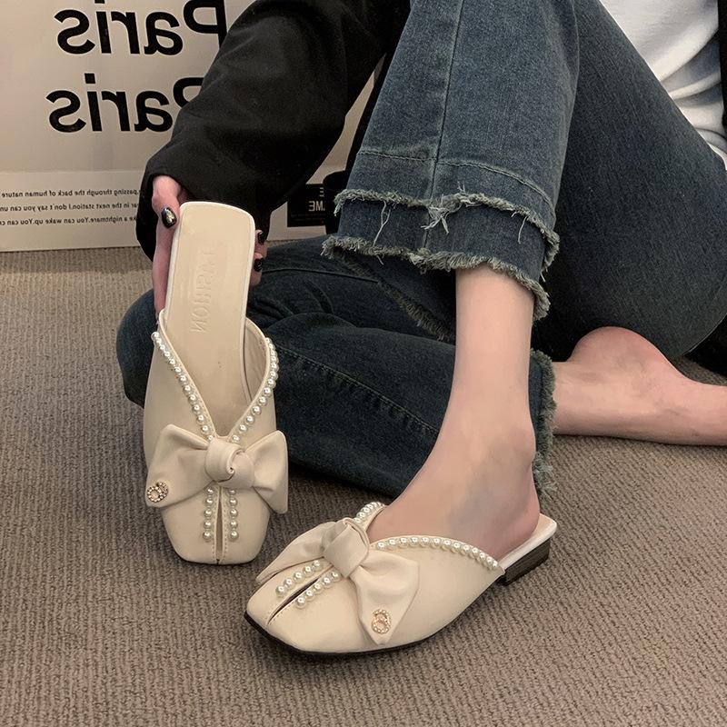 Wrapped toe half slippers women wear 2025 new Korean bow pearl flat soft-soled fish mouth slippers in summer