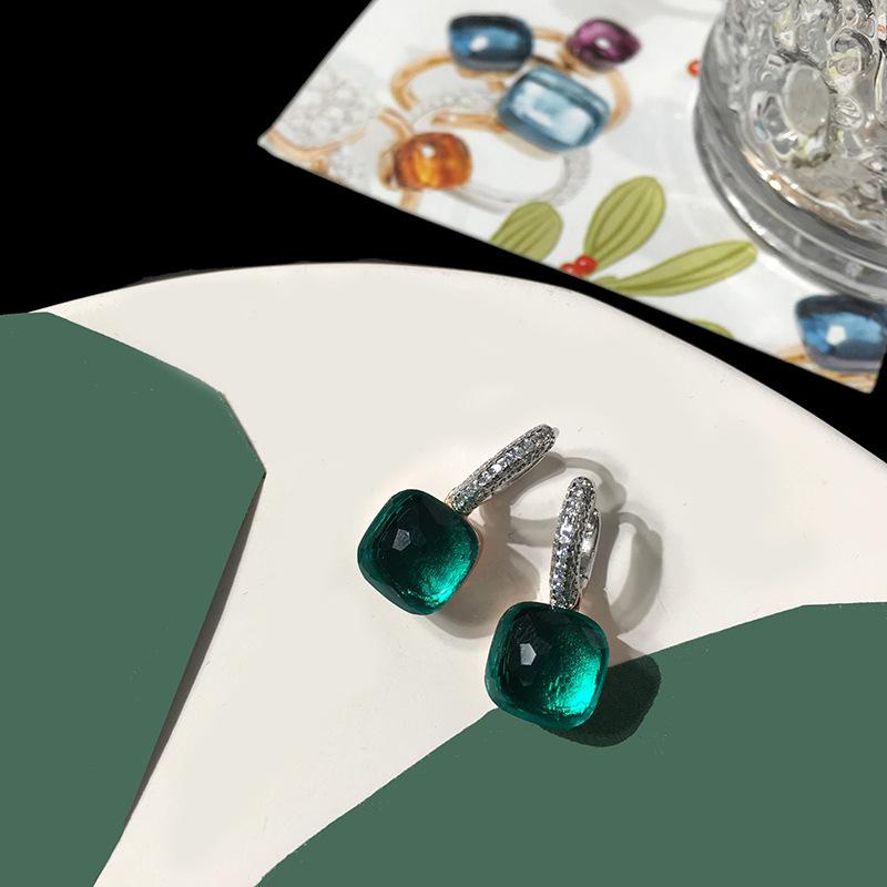 Náušnice puzetky z křišťálu a stříbra S925 ve stylu celebrit – Houbová hlavička s kamenem čtvercového tvaru v barvě bonbónu, zdobená diamanty