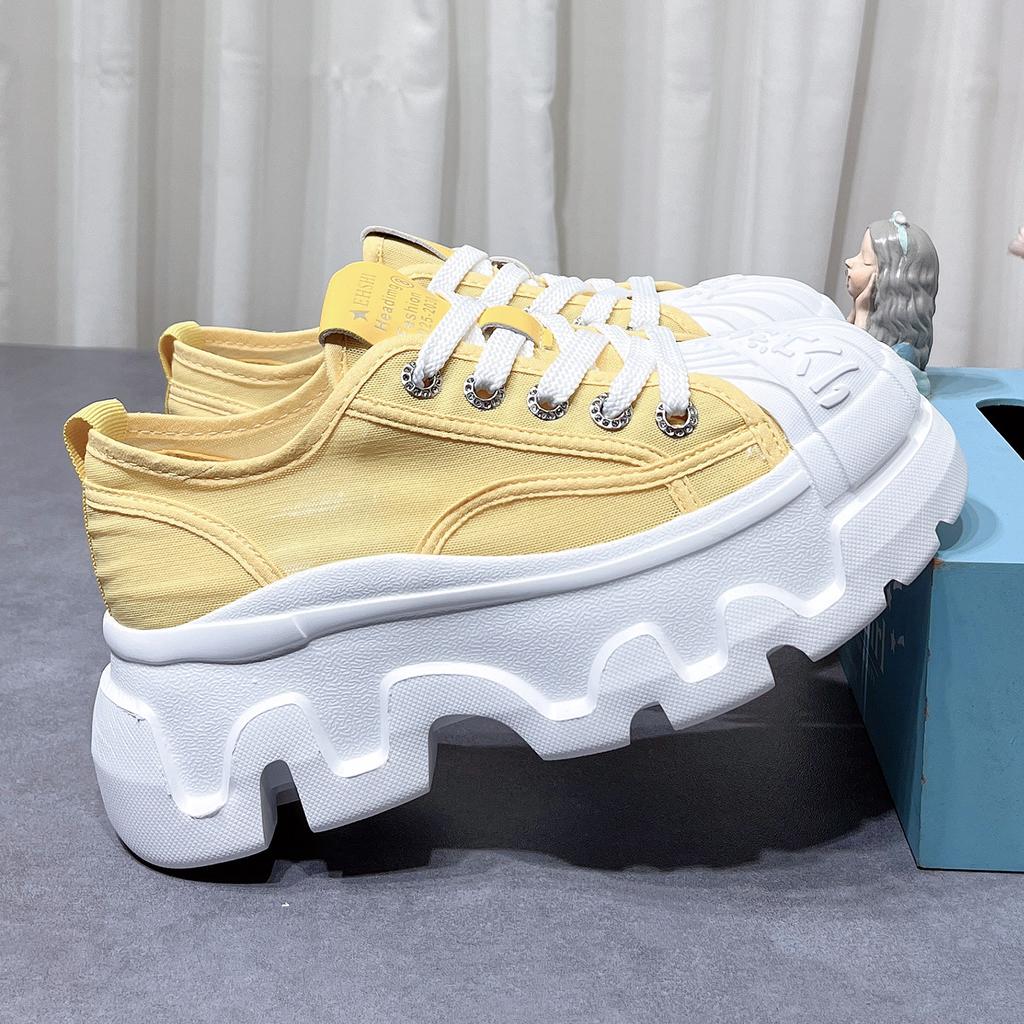 Mesh breathable little white shoes women's 2025 spring and summer new small thick-soled heightening muffin shoes fashionable casual board shoes