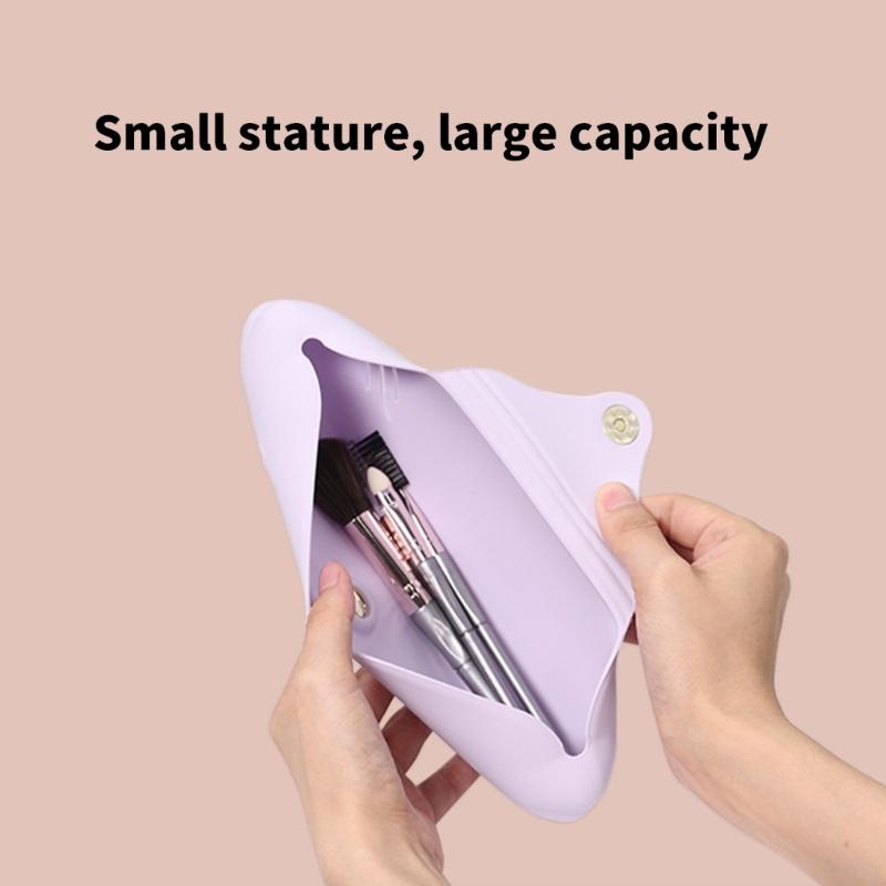 Travel Makeup Brush Holder,Silicone Trendy Portable Cosmetic Face Brushes Holder,Soft and Sleek-Makeup Tools Organizer