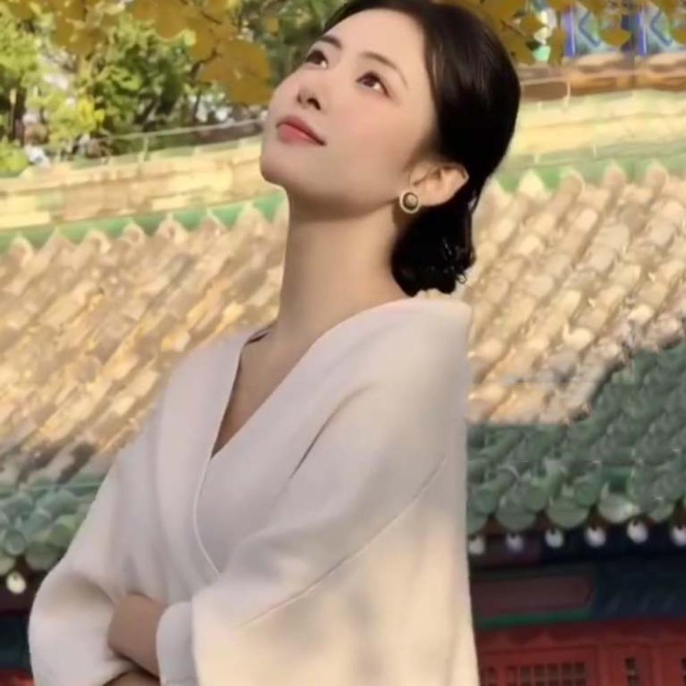 Breathable Spring Satin Scarf Silk Big Yarn Shawl Sweet Solid Color Headscarf  Clothing Accessories