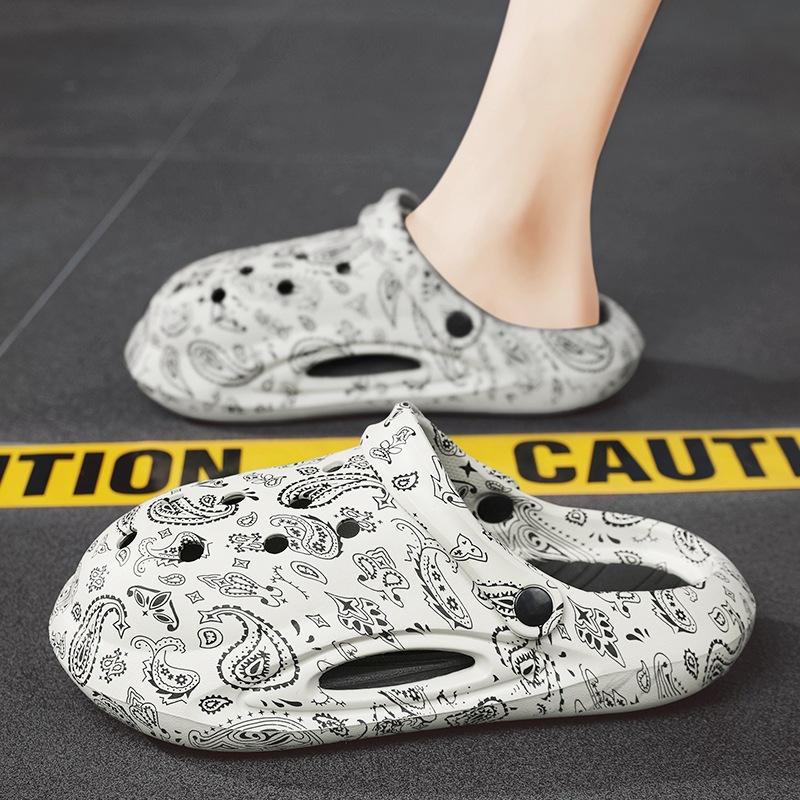 Summer Trend: Wearing Anti-skid, Odor-proof, and Fecal Feeling Baotou Tuo for Outdoor Sports, Beach Big Toe Sandals