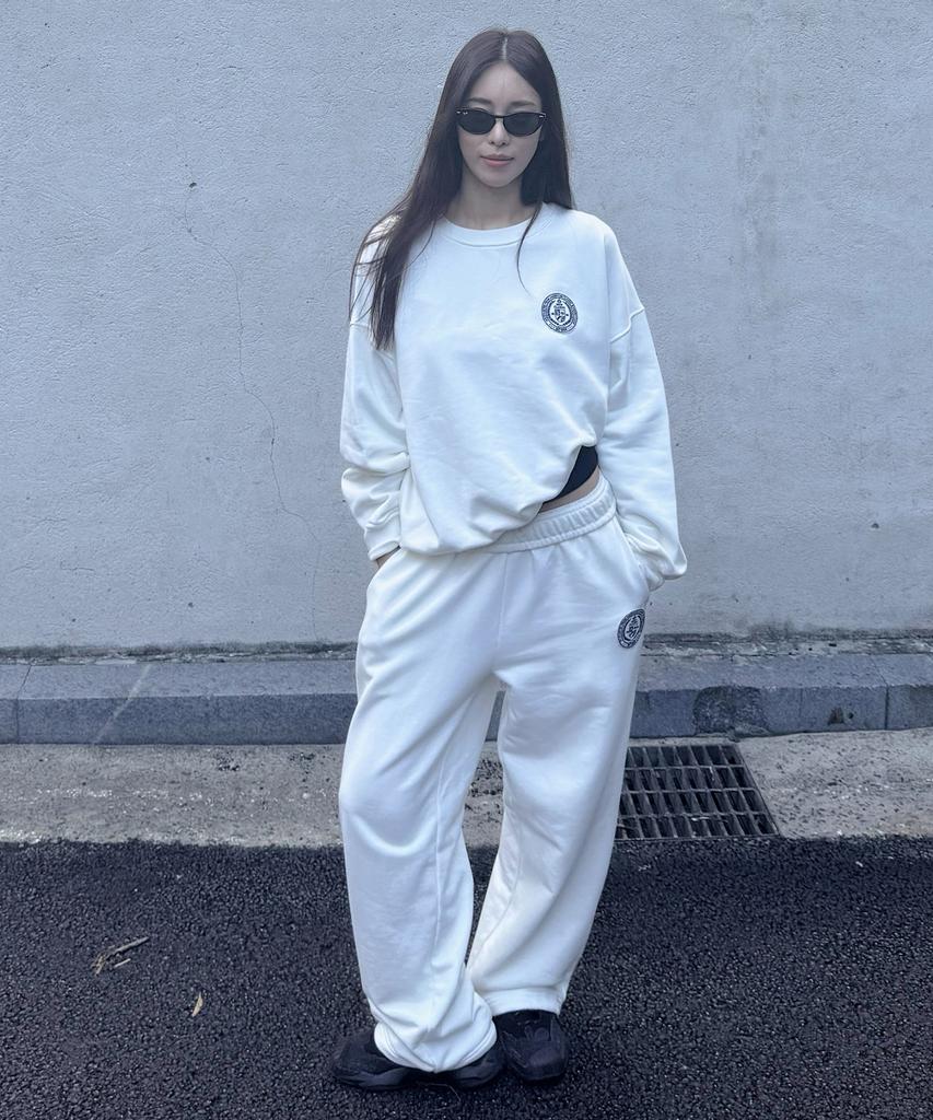 BEYOND CLOSET [Womens Edition] Classic Sweatshirt Ivory