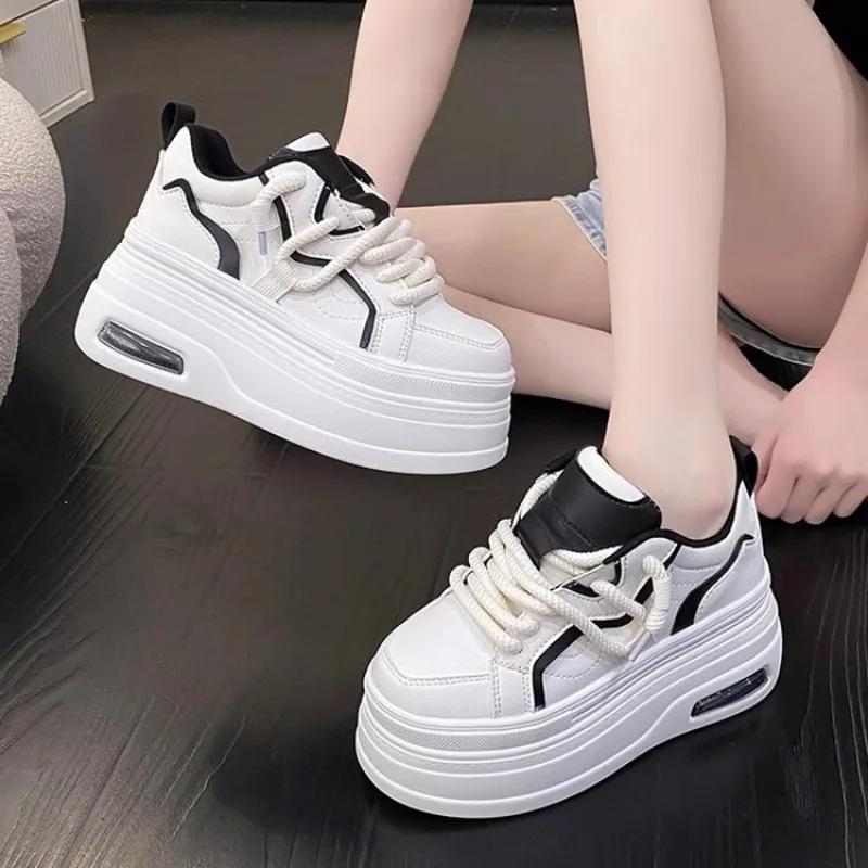 Black White Color Matching Sneakers for Women's Spring Autumn Lace Up  Thick Bottom Elevated Sponge Casual Sports Shoe