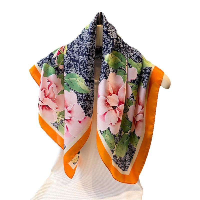 Elegancki Szal Jedwabny Imitowany z Nadrukiem Piwonii Kwadratowy Szal Premium Szal Wszechstronny Na Szyję Mały Kwadratowy Szal Chustka na Głowę
