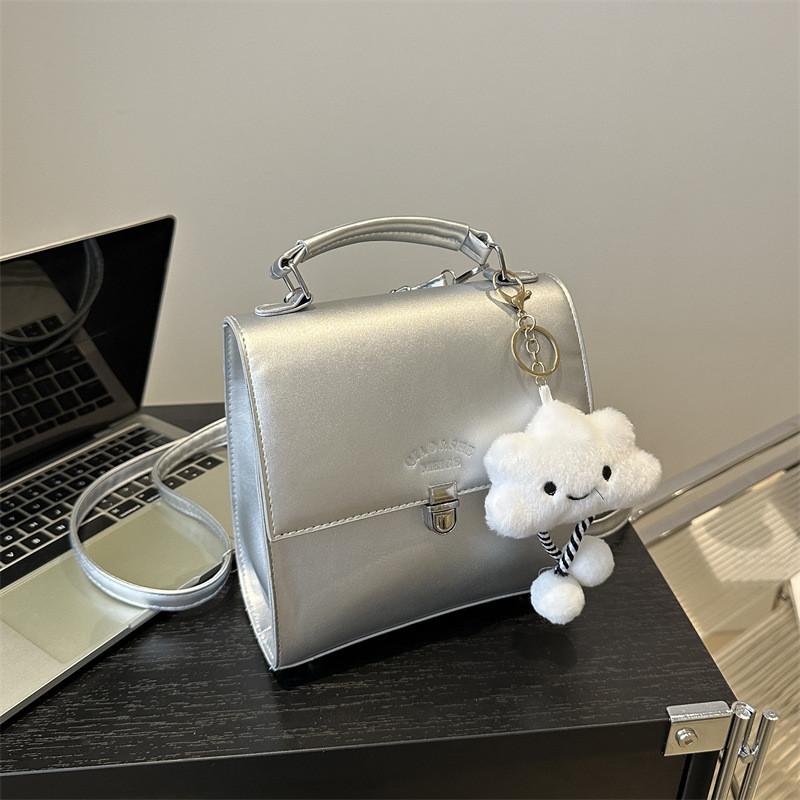 Trendy Minimalist Pu Shoulder Bag For Women Featuring A Waterproof Design Without Pendant серебряный
