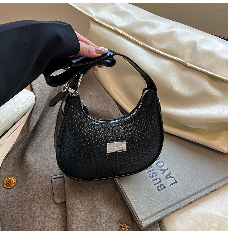 

Французское чувство дизайна 2025 универсальная сумка-пельмень в иностранном стиле, повседневная плетеная сумка через плечо, ретро, популярная сумка-мессенджер, женская сумка чёрный