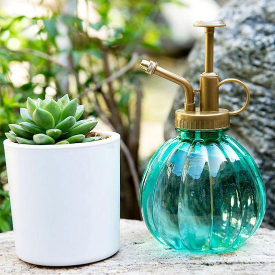 Vintage Spray Bottle Pumpkin Shape Plant Mister Retro Hand Pump Fine Mist Spray Bottle for Indoor Plants Succulents Orchids Ferns