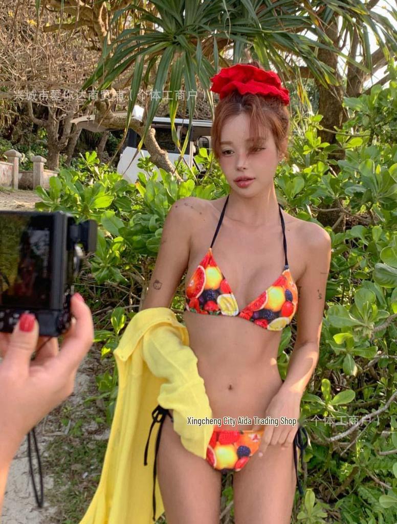 Sexy Dreiteiliger String-Bikini-Badeanzug im Koreanischen Stil für Damen - Mit Bindeband am Rücken für den Strandurlaub